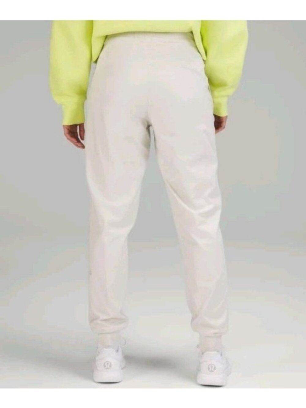 Lululemon Dance Studio Mid-Rise Jogger Full Length Wicking Pockets Size 8 Ivory